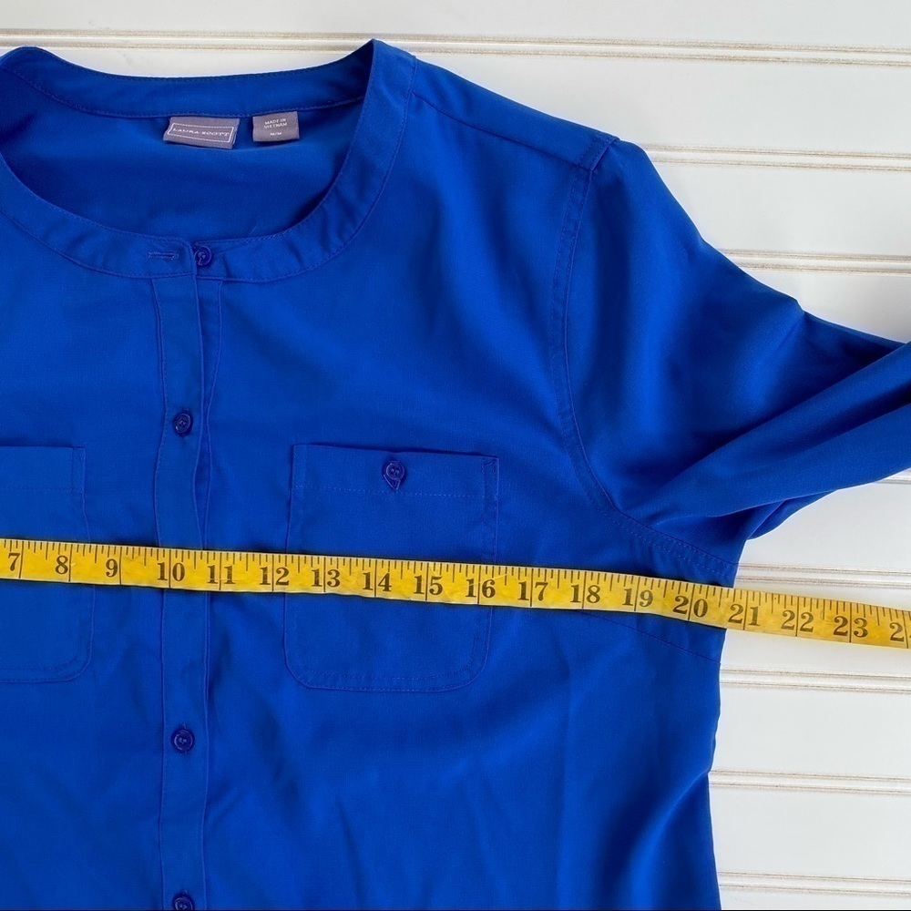 Career Button Down Blouse Size Medium - image 5